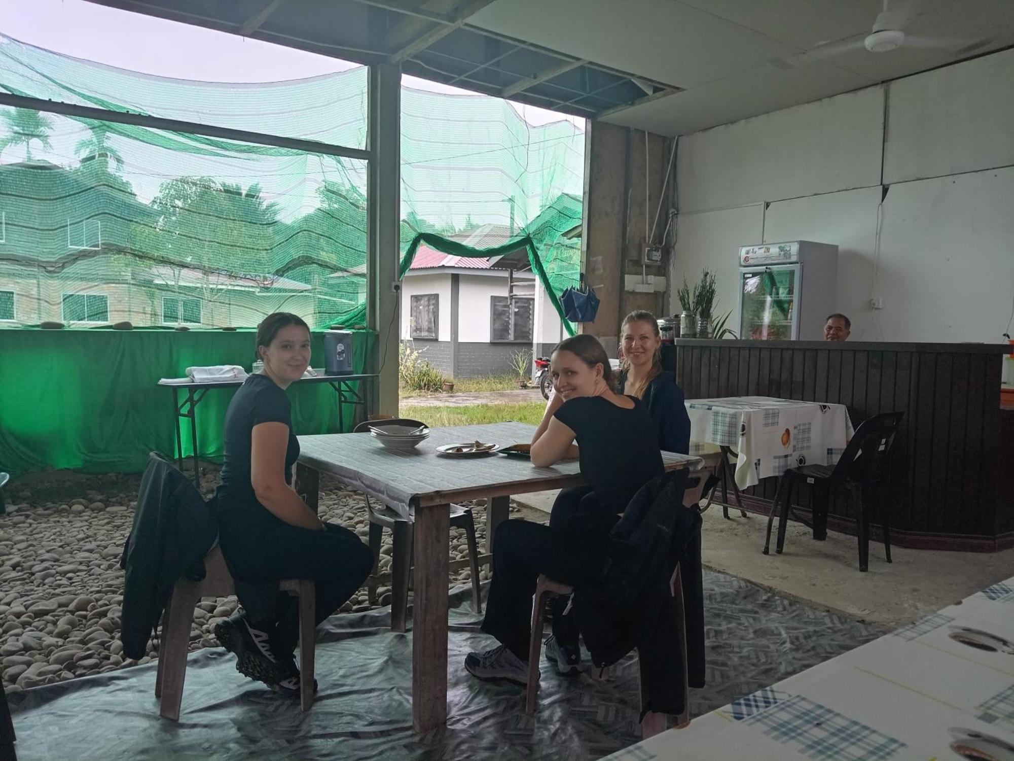 Mulu D Cave Homestay エクステリア 写真
