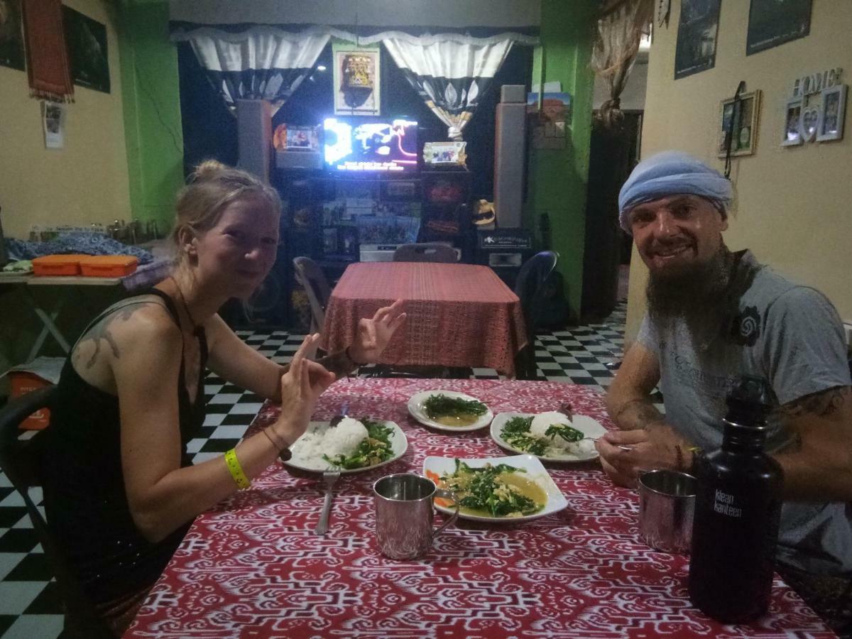 Mulu D Cave Homestay エクステリア 写真